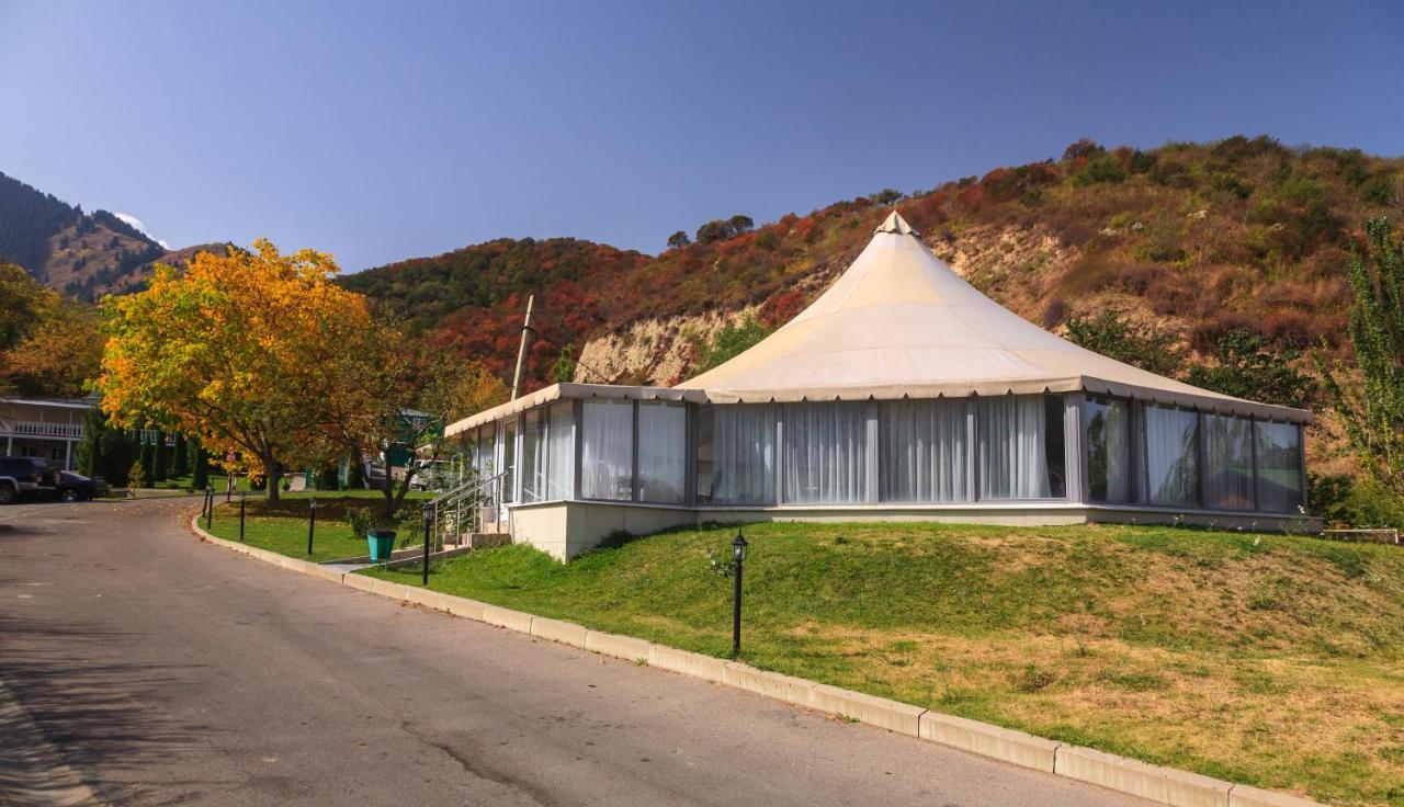 Sunkar Hotel Almati Kültér fotó